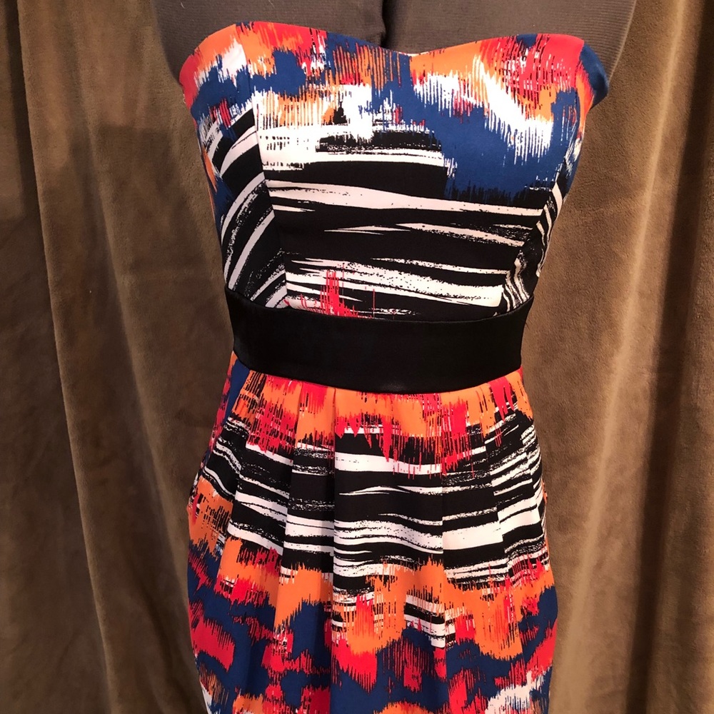 Short pattern homecoming dress